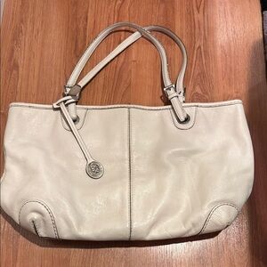 Michael Kors White Shoulder Bag with Textured Leather